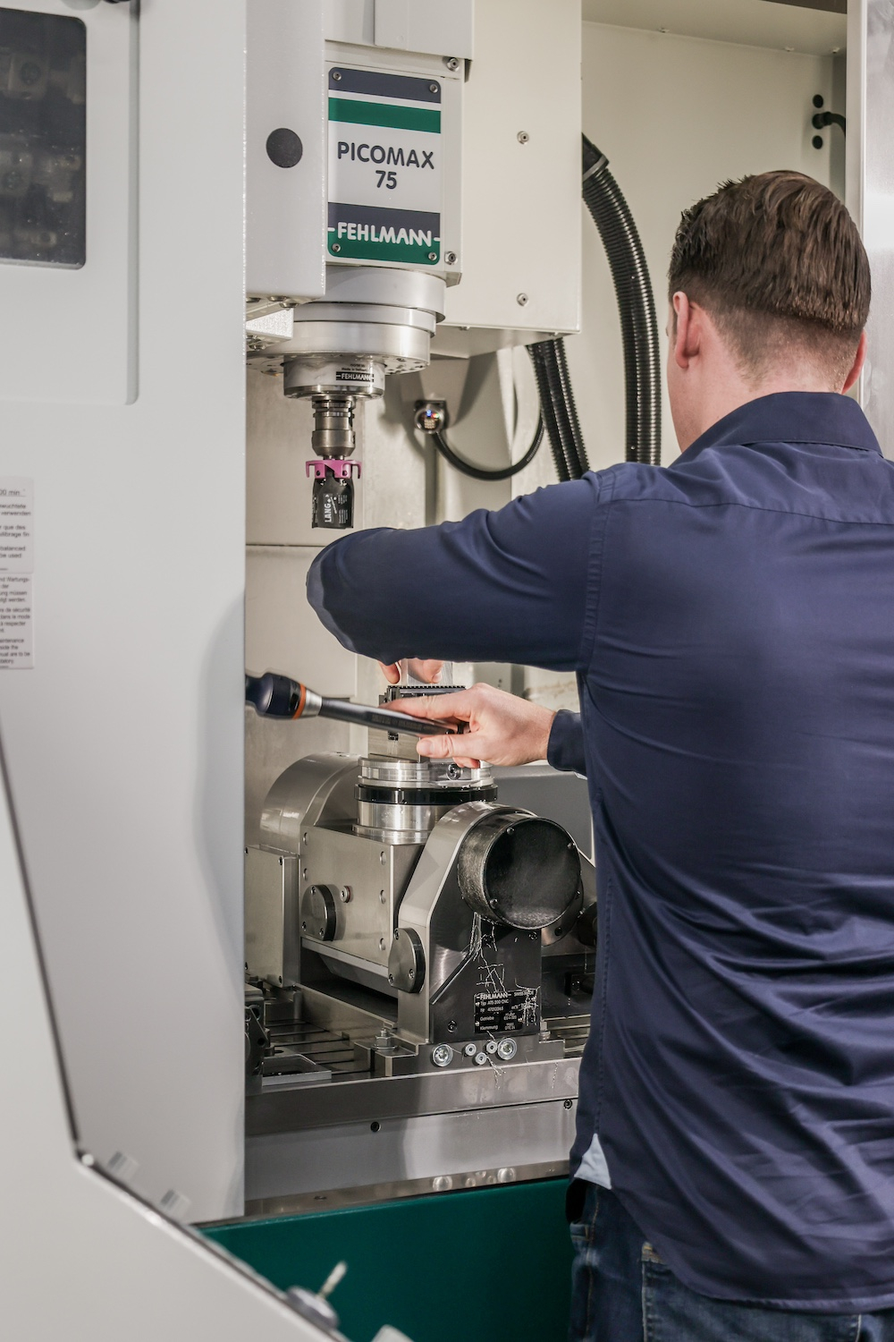 CNC machine bij FMI Hendriks